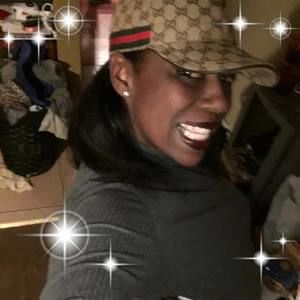 Meet your Posher, Stacy